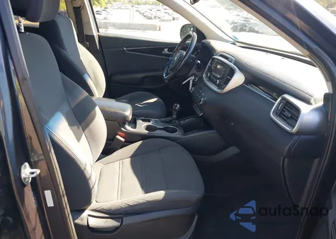 2016 Kia Sorento 3.3L Lx z USA, uszkodzony, nr VIN 5XYPG4A59GG109721